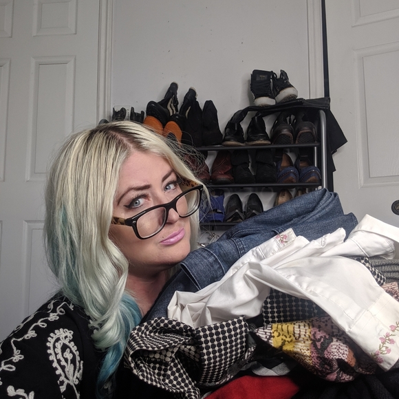 Meet your Posher, Jessica - Picture 3 of 4